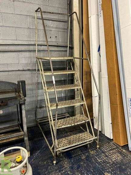 Rolling Warehouse Ladder, 6' - Roller Auctions