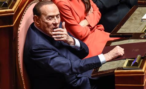 Berlusconi Ricoverato In Terapia Intensiva Al San Raffaele Tajani Parla