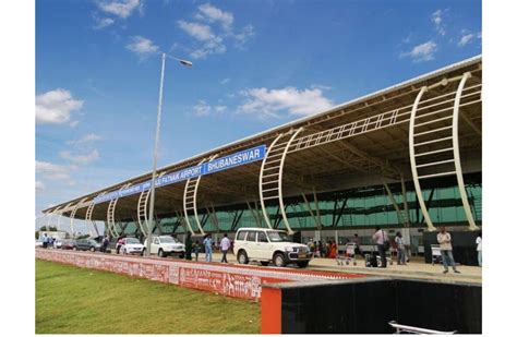 Biju Patnaik Airport installs a 4 MW solar plant, making it entirely sustainable