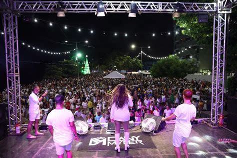 Em Paulista Festa Da Virada Lotou A Pra A Cantor Augusto C Sar Na