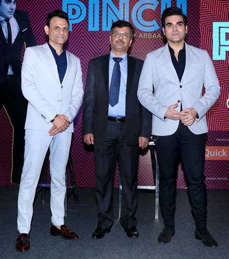 arbaaz khan posed   team   chat show