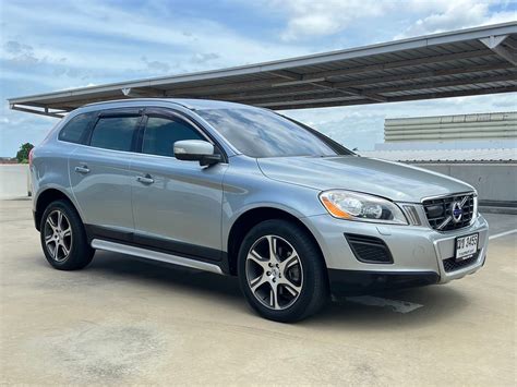 2012 Volvo Xc60 สีเงิน