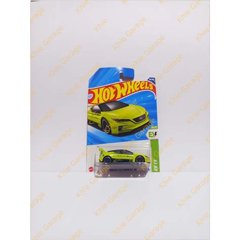 Jual HotWheels Hot Wheels Nissan Leaf Nismo RC02 Hijau RC 02 Treasure Hunt TH Reg THR Lime Green