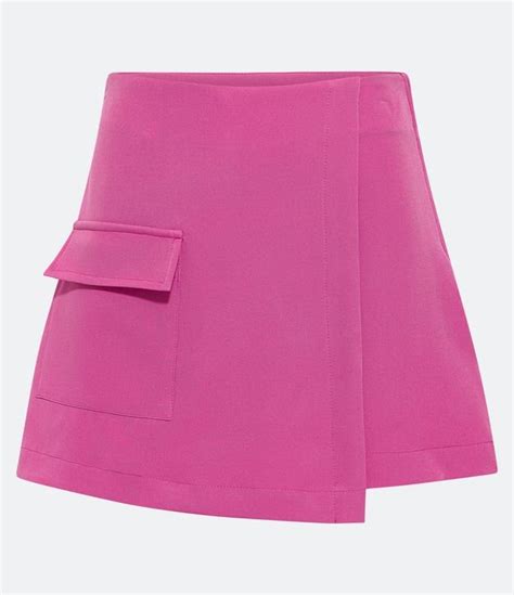 Short Saia Alfaiataria Toque Acetinado E Bolso Cargo Rosa