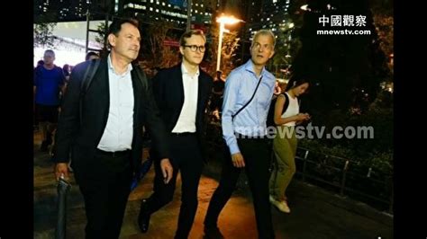 香港市民高压下悼六四 多国领事到维园散步 警方严阵以待 拘捕至少4人带走5人 Youtube