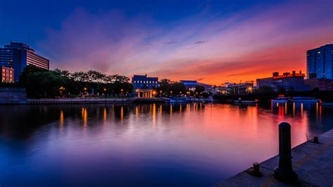 Pere Marquette Park Sunset At Milwaukees Pere Marquette P Randy