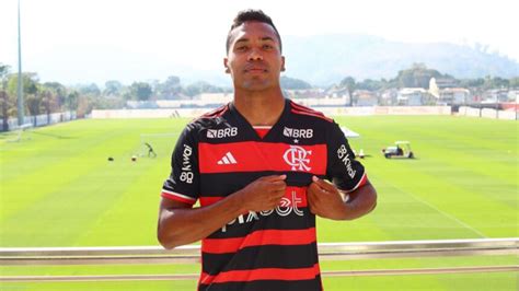 Flamengo anuncia segundo reforço da janela de transferências nesta