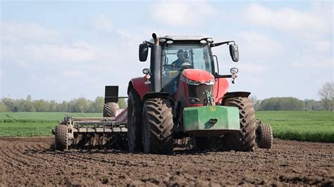 Uprawa I Siew Kukurydzy Massey Ferguson Fendt W