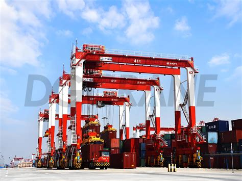 RMG Rail Mounted VS RTG Rubber Tyred Container Gantry Cranes4 Key