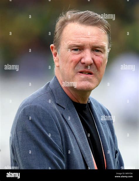 Phil Tufnell Hi Res Stock Photography And Images Alamy