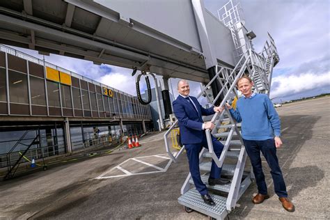 Lift-off for 6 new Shannon Airport airbridges ahead of busy season