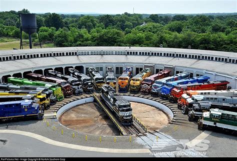 Beautiful Norfolk Southern Heritage Units At The Roundhouse Norfolk