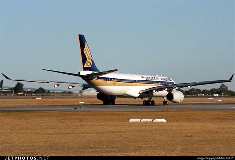 9V STF Airbus A330 343 Singapore Airlines Mir ZafriZ JetPhotos