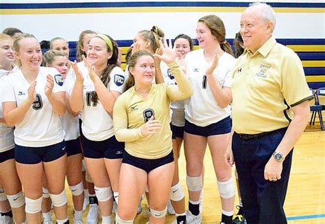 Harris Reaches Milestone Victory Total At Helias Jefferson City News