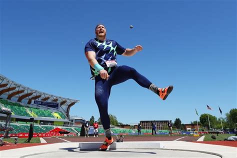 Crouser smashes world shot put record with 23.37m in Eugene | FEATURE ...