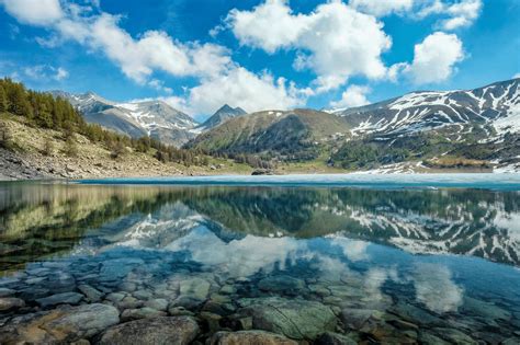 8 beaux lacs à absolument voir dans les Alpes Guid Henoo