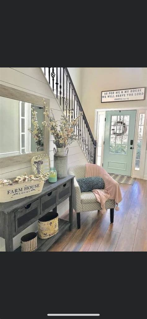 The Entryway Is Clean And Ready To Be Used As A Sitting Area For Guests