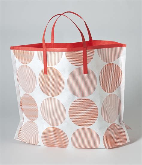 Sew An Easy Tyvek Tote Includes Free Pattern Guide Threads Tyvek