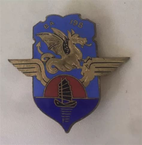 INSIGNE MILITAIRE ARMÉE de l air Époque Indochine Base Aérienne 198