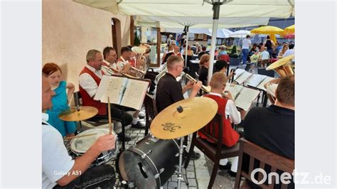 Beim Sommerfest der Blaskapelle St Ägidius Schmidmühlen versuchen sich