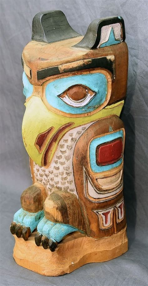 Lot Small Native American Hand Carved Owl Totem Pole