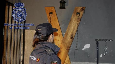 La Policía Nacional Rescata A Cinco Mujeres Explotadas Sexualmente En