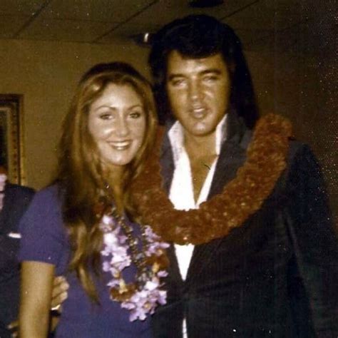 Elvis Fanatics on Instagram: “1972 in Hawaii with Linda Thompson” | Elvis presley, Linda ...