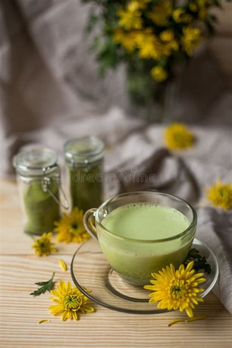 Japanese Matcha Green Tea Latte in Cup Stock Image - Image of concrete ...