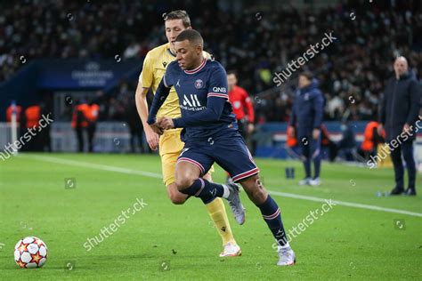 Psgs French Forward Kylian Mbappe Dribbles Editorial Stock Photo