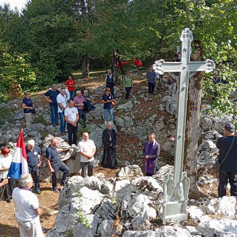 GENERALSKI STOL I Hrvatska Pravoslavna Crkva Na Mjestu