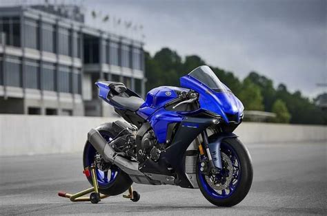 Yamaha R1 Price in Canada (January 2025)