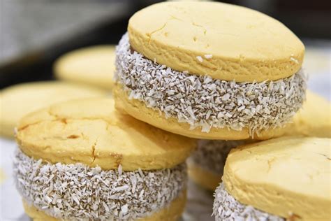 Alfajores De Maicena Tradicional Elgourmet