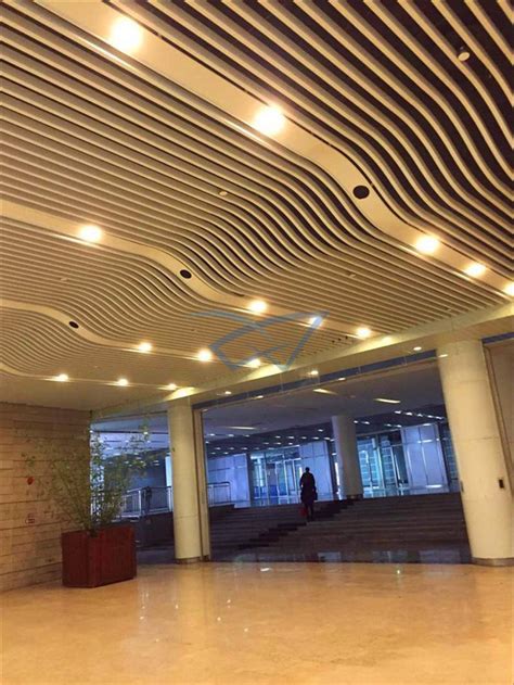 Aluminum Wave Panel Metal Wave Baffle Ceiling Curved Ceiing And