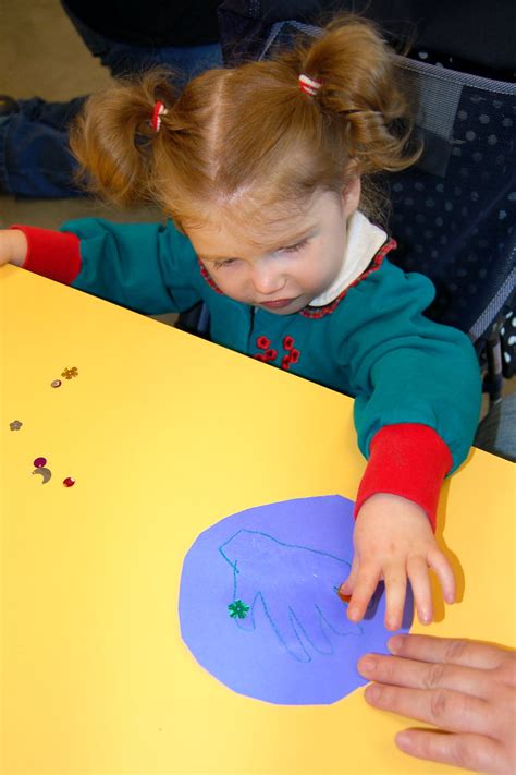 Storytime Crafts at the Library | I HEART SOPHIA