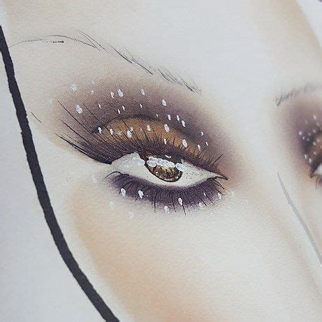 Amber Lights Eyeshadow for a Glamorous Look