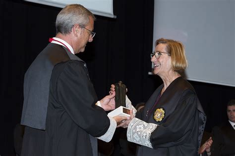 La Presidenta De La Abogacía Española Condecorada Con La Gran Cruz Por El Colegio De Abogados De