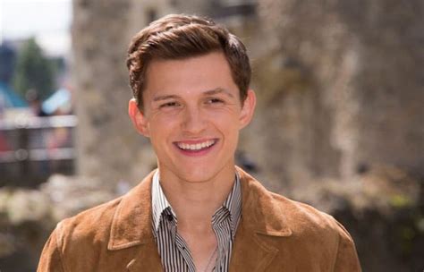 Tom Holland Fun Facts Spider Man Famliy Career Actor Avenger