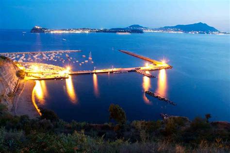 Monte Di Procida E La Spiaggia Di Acquamorta Napoli Turistica