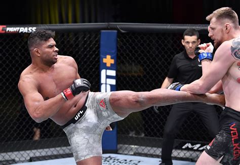 Alistair Overeem Pride