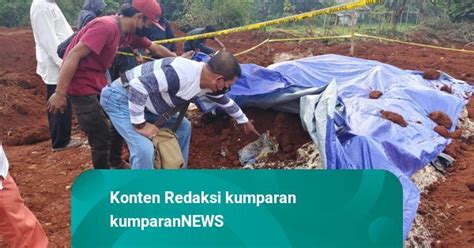 Heboh Paket Sembako Bantuan Presiden Diduga Dikubur Di Lahan Kosong Di