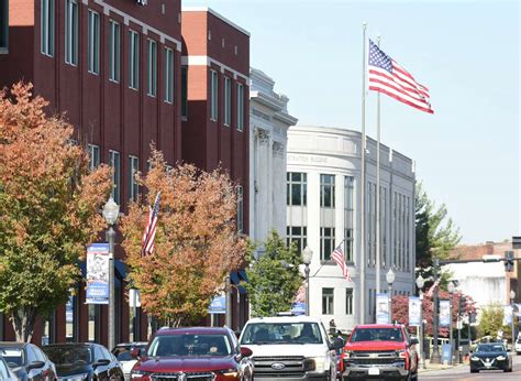 Fall Showing Its True Colors In Downtown Edwardsville