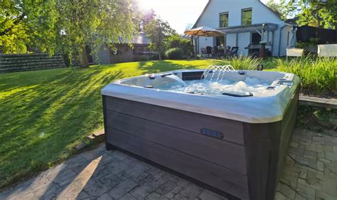 Platinum Spas Premium Barcelona Hot Tub Hot Tubs And Swim Spas