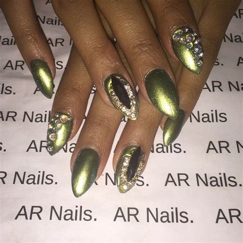 Shiny Gre Nails Design With Rhinestones Green Nail Art Green Nails