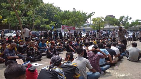 168 Anggota GMBI Yang Ikut Demo Ricuh Di Polda Jabar Diamankan Di Polda