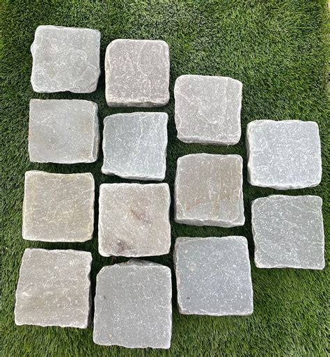 KANDLA GREY SANDSTONE COBBLES 100X100 Stone Porcelain