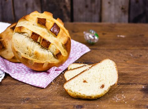 Osterbrot Einfach Selbst Backen Heisse Himbeeren