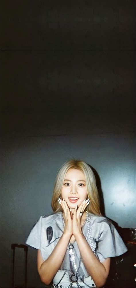 HINATA WALLPAPER Pretty People I Love Girls Blonde Asian