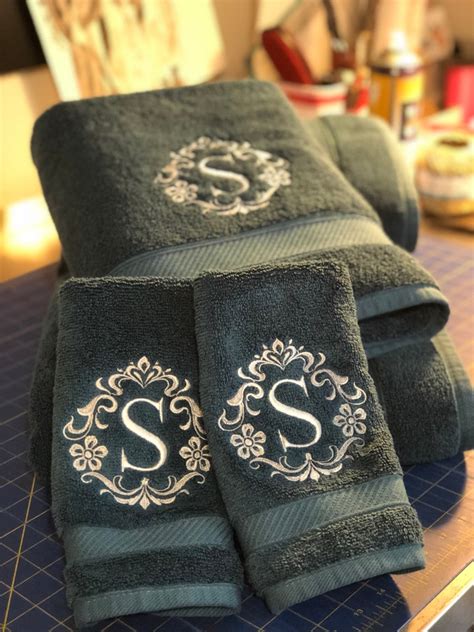 Custom Monogrammed Bath Towels 6 Sizes to Pick From Over 20 | Etsy