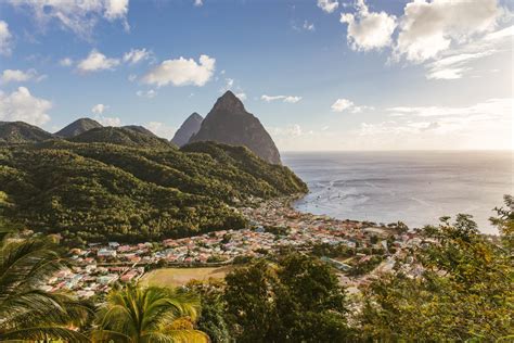 8 Best Cheapest Caribbean Islands To Visit | Travel Hiatus