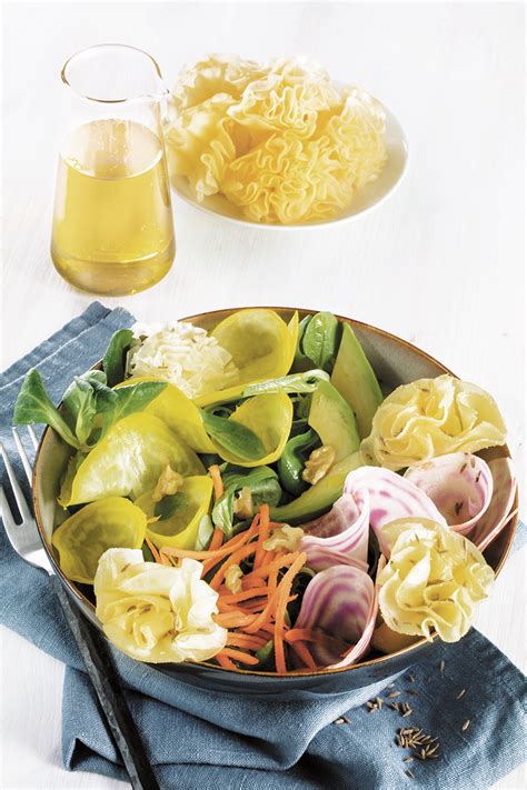 Veggie Bowl Et Rosettes De T Te De Moine Aop Fromage Suisse